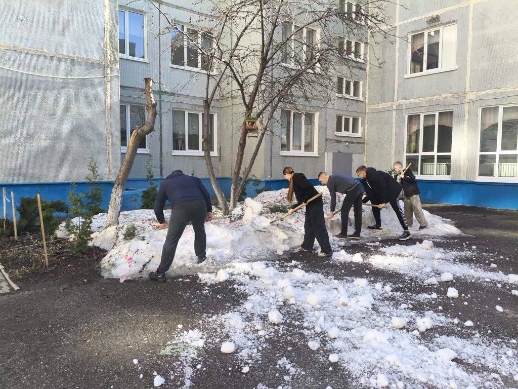 Субботник: вместе за чистоту и порядок!.